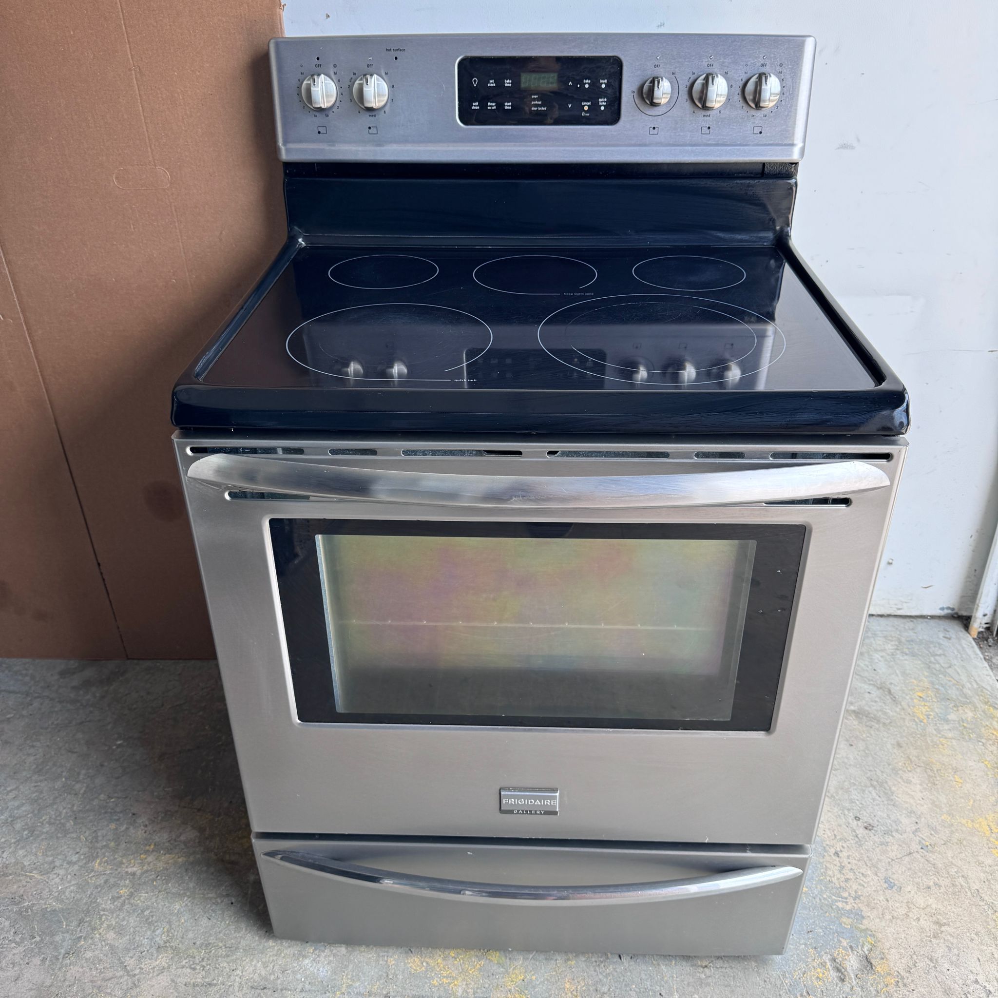Frigidaire-Stainless-Steel-Electric-Stove Frigidaire-Stainless-Steel-Electric-Stove